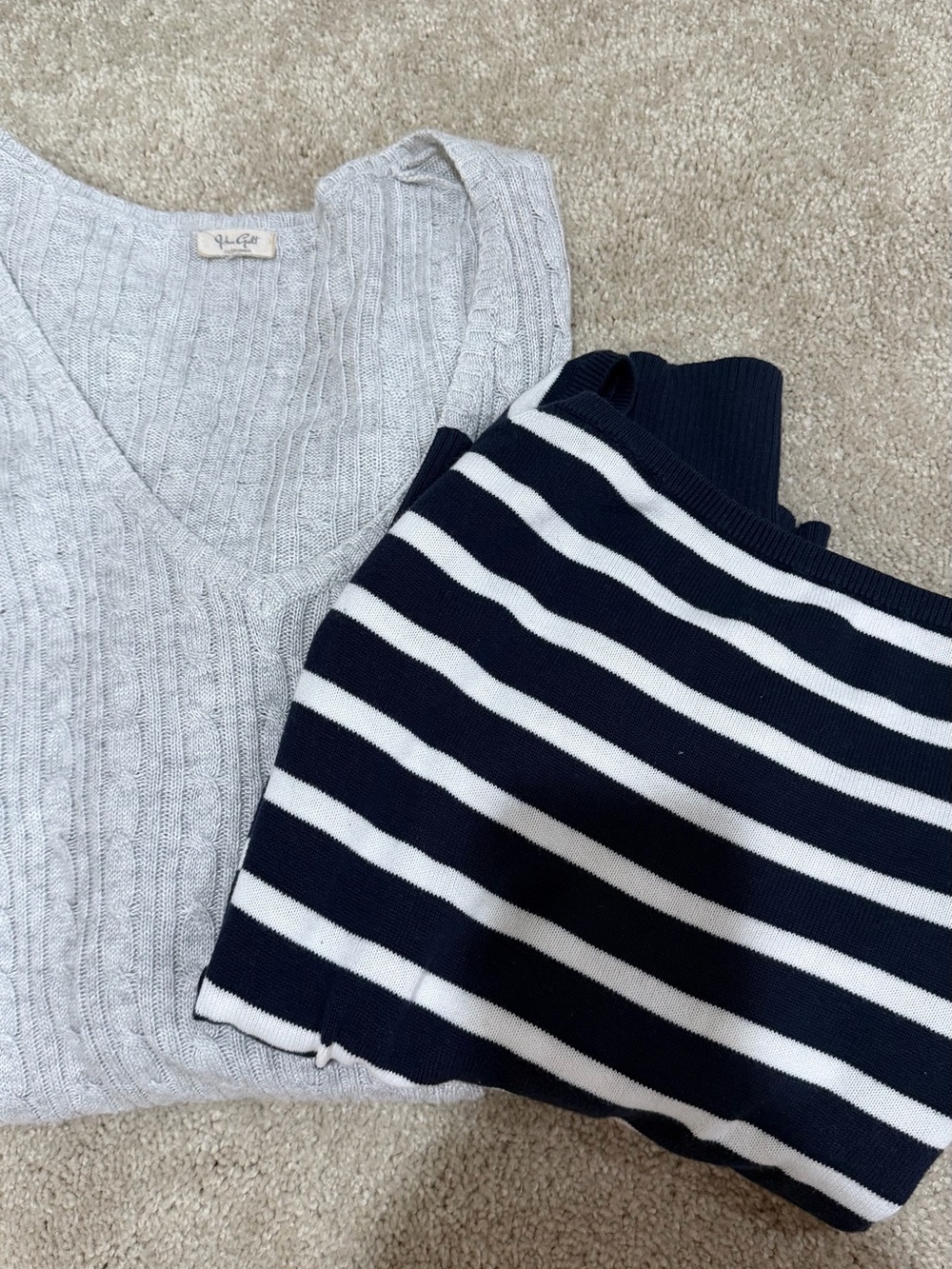 2 gorgeous like new Brandy Melville Sweaters